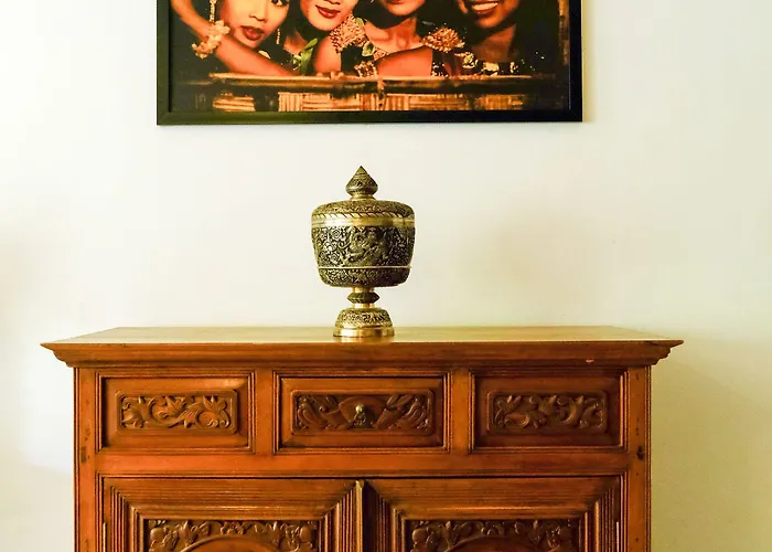 Mane History Lovers Hotel 5*